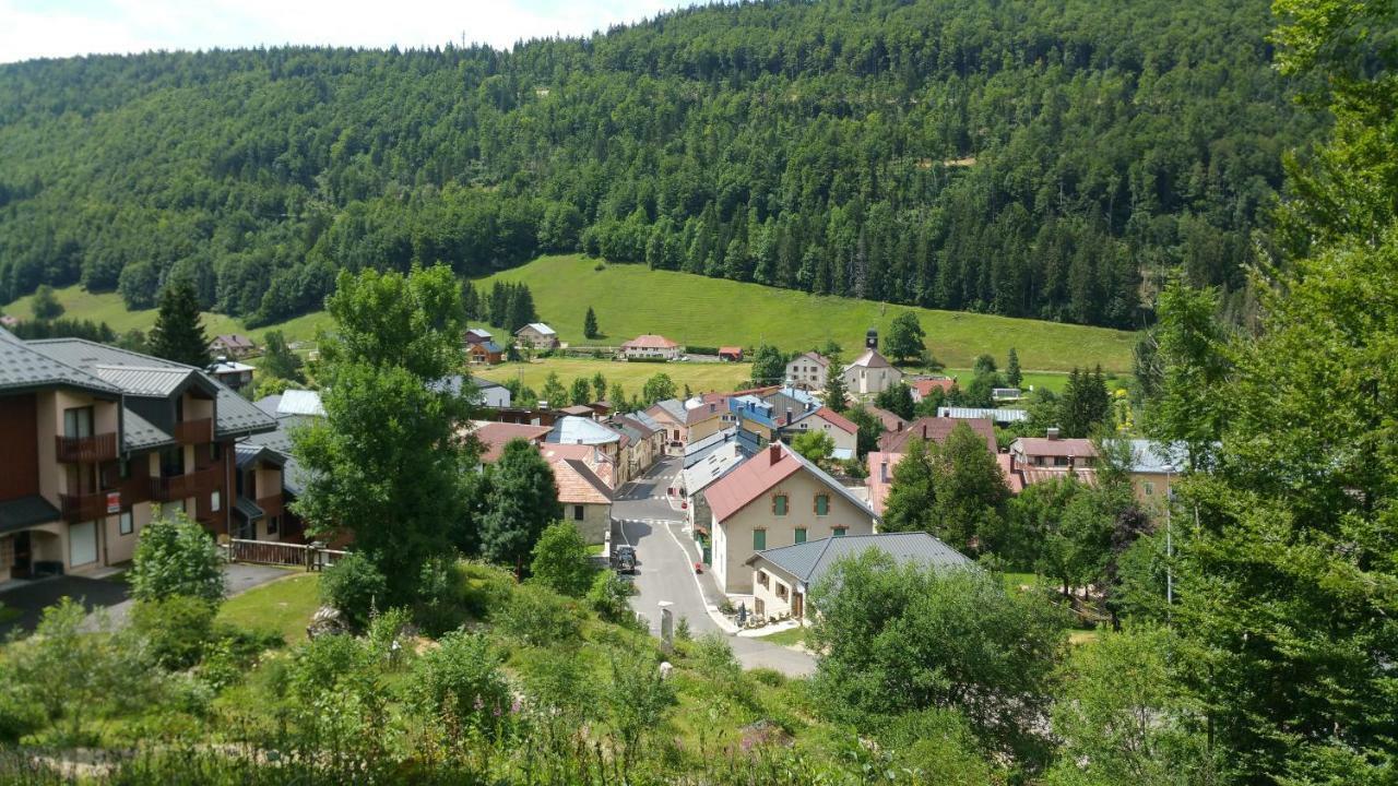 Apartamento Les Chamois Lajoux Exterior foto