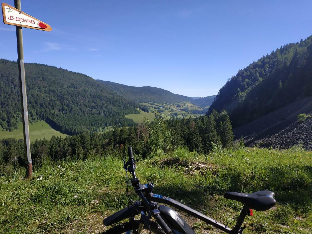 Apartamento Les Chamois Lajoux Exterior foto